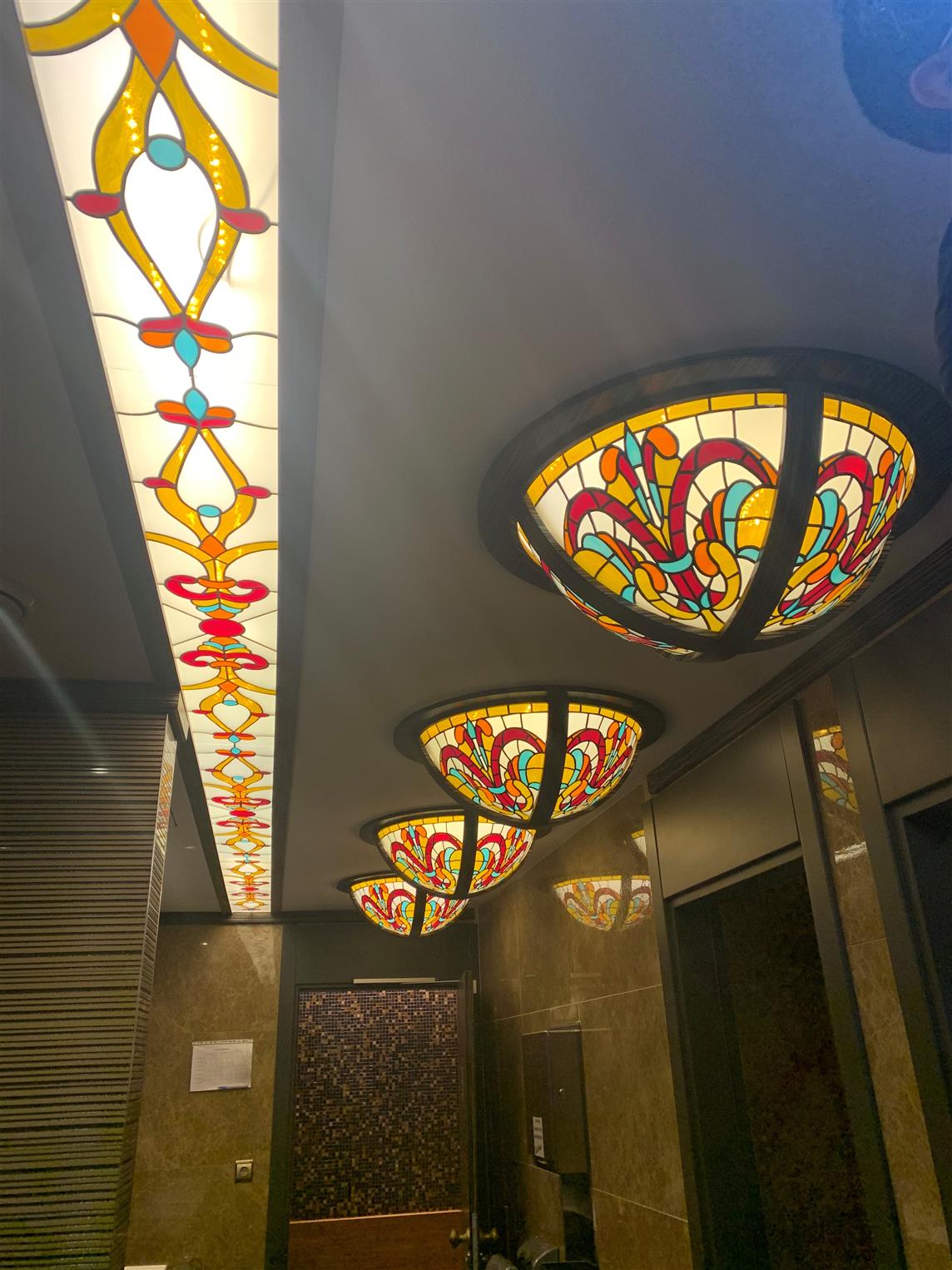 BOAĞAZİÇİ RESTURANT TAVAN  KUBBE VİTRAYLARI Ege vitray izmir